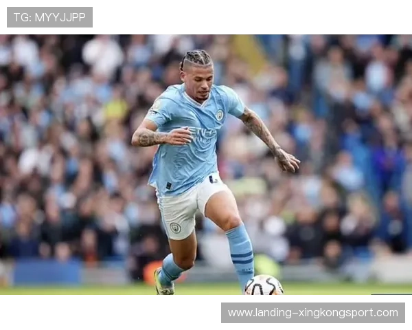 曼城菲利普斯上抢凶狠