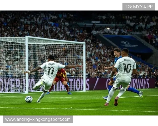 热刺左路突破造成威胁，库卢切夫斯基推射命中