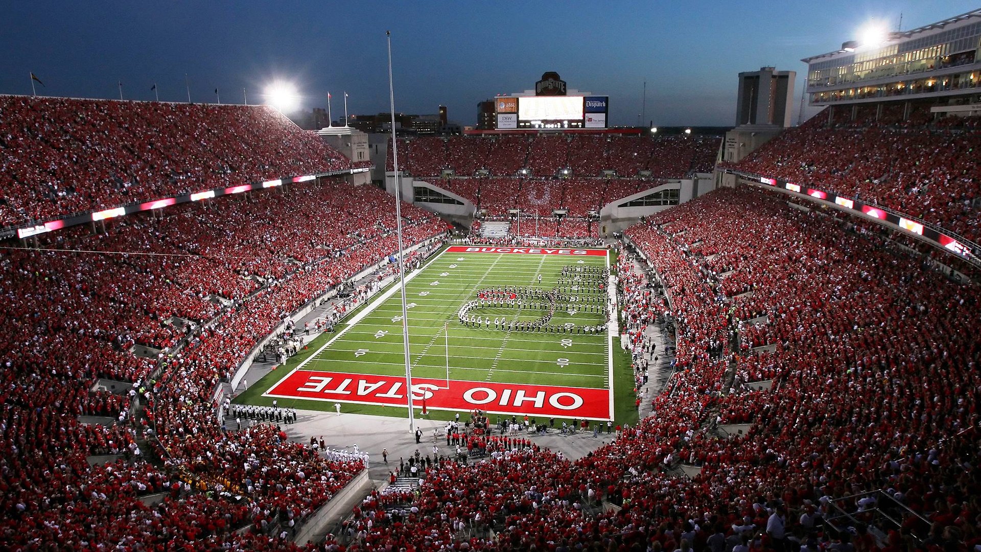 NBA比赛最后一秒绝杀全场沸腾